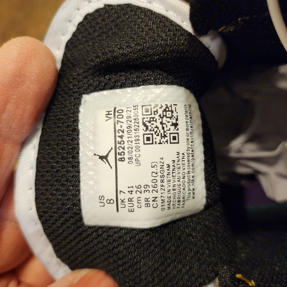 Air Jordan 1 Mid Lakers - Picture 5 of 6